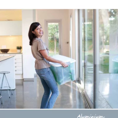 Neue Fenster aus Aluminium in einem Einfamilienhaus
